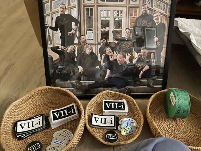 VII - i behind the scenes